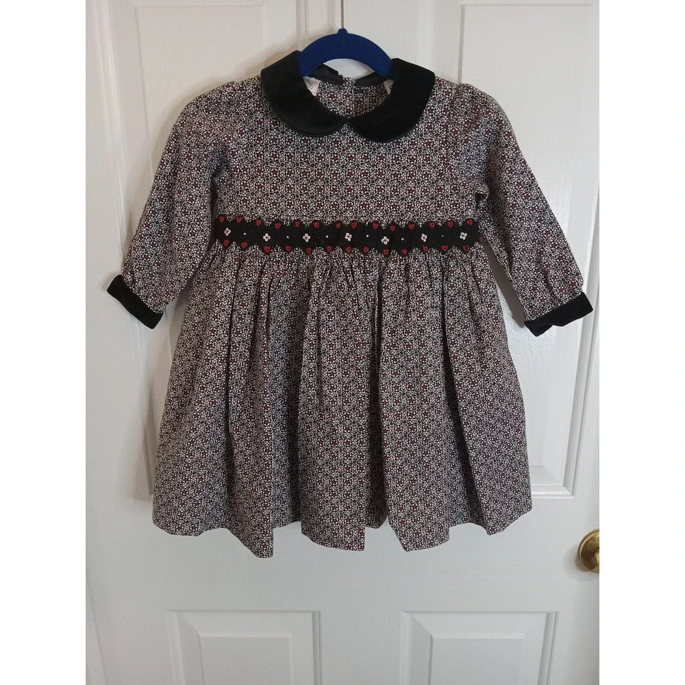 Sarah Louise (England) Hands mocked Black Velvet Collar Floral Print Size‎ 18 MS